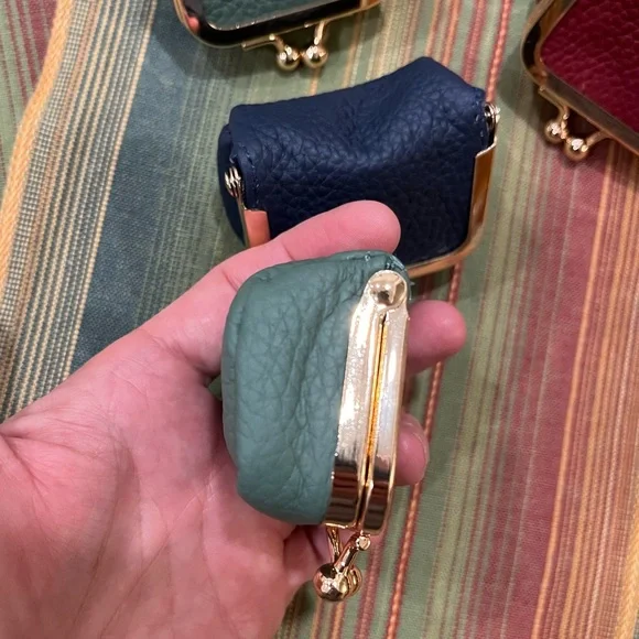 Mini Leather Jewelry Travel Organizer Kiss Lock Blue NWT - Picture 7 of 8